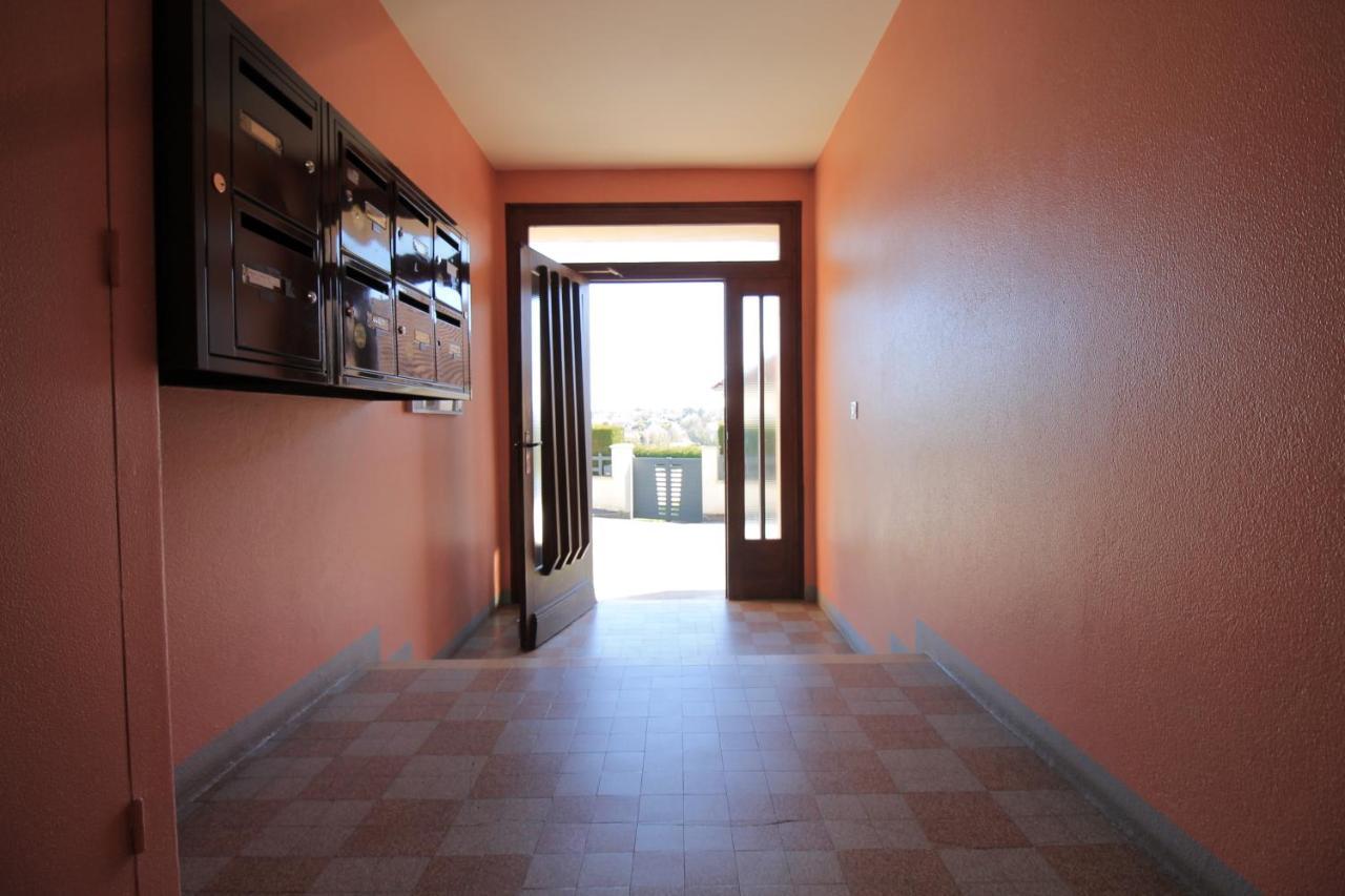 Lacolline-Ponthebert,Com - Appartement Entier Renove -Grand Parking Gratuit, Tout Equipe, Confortable, Netflix Et Amazon Prime Gratuits Et Illimites, Matelas Emma, Lave Linge, Vue Sur La Vallee, Rdc ภายนอก รูปภาพ