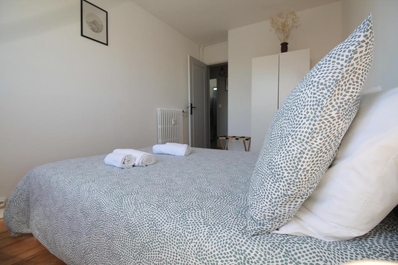 Lacolline-Ponthebert,Com - Appartement Entier Renove -Grand Parking Gratuit, Tout Equipe, Confortable, Netflix Et Amazon Prime Gratuits Et Illimites, Matelas Emma, Lave Linge, Vue Sur La Vallee, Rdc ภายนอก รูปภาพ