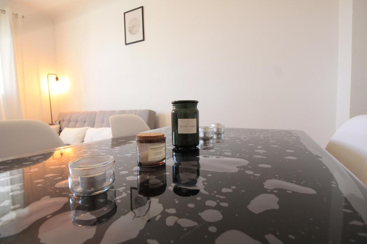Lacolline-Ponthebert,Com - Appartement Entier Renove -Grand Parking Gratuit, Tout Equipe, Confortable, Netflix Et Amazon Prime Gratuits Et Illimites, Matelas Emma, Lave Linge, Vue Sur La Vallee, Rdc ภายนอก รูปภาพ